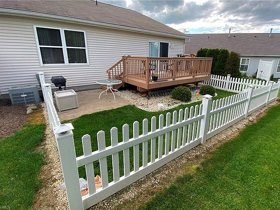 4th image of 1131 Chaucer Cir