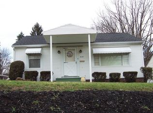1413 Colonial Blvd NE, Canton, OH 44714