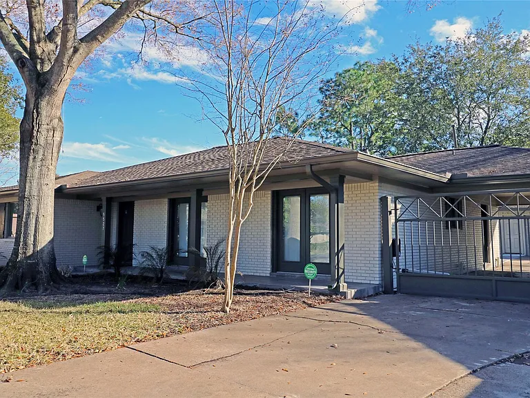 5527 Valkeith Dr — Photo 31