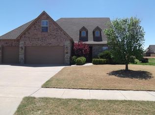 4405 SW Wheatgrass Blvd, Bentonville, AR 72712