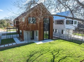 915 Tillery St, Austin, TX