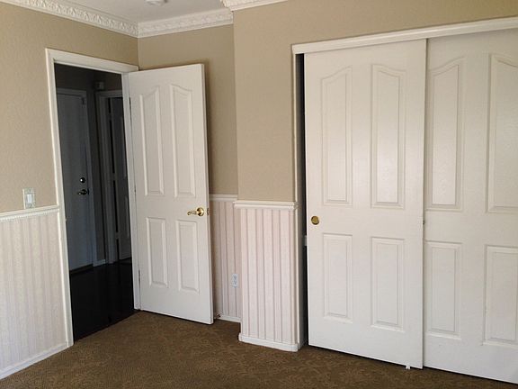 5th image of 3348 E Park Ave