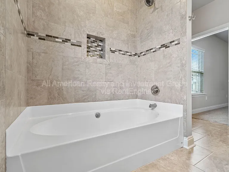 2140 Nina St — Photo 18