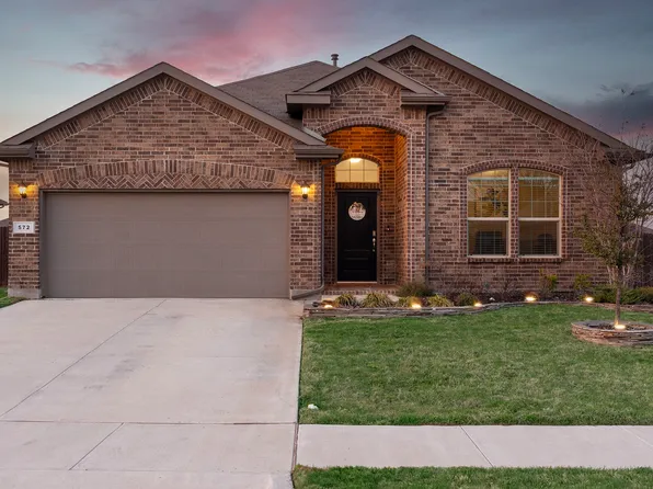 572 Redding Dr, Saginaw, TX 76131