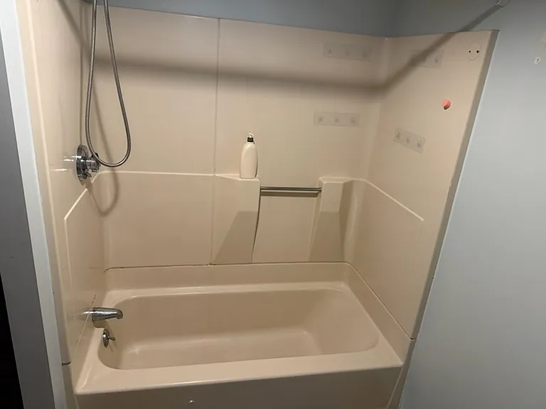 8 Walnut St #3 — Photo 7