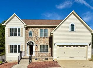 195 Hampshire Ct, Raeford, NC 28376