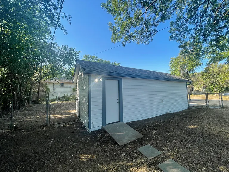 2812 Ethel Ave — Photo 14