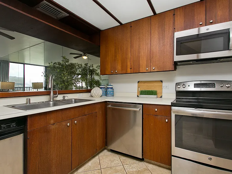 500 Lunalilo Home Rd #17B — Photo 6