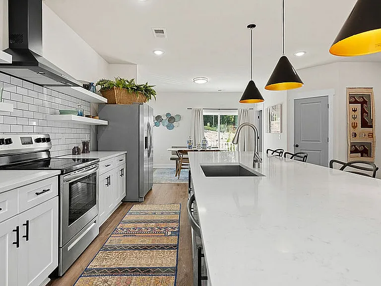 Blu South - Royal - Kitchen