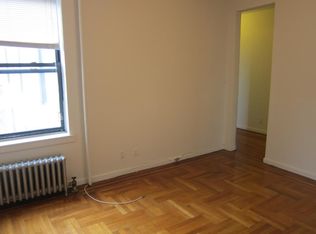 3266 35th St #4B, Astoria, NY 11106