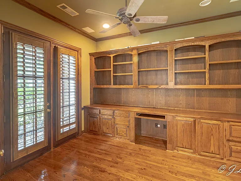 1053 Sir Lancelot Cir — Photo 4