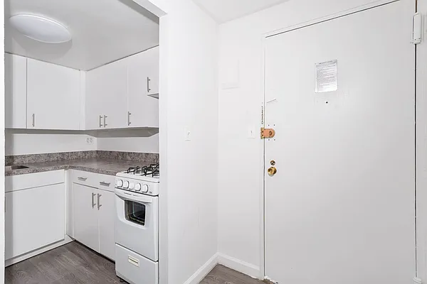 Rented by Kole Group | media 17