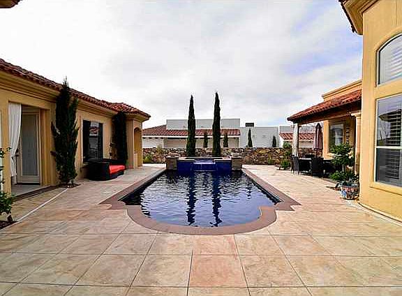 2nd image of 5913 Ojo De Agua Dr