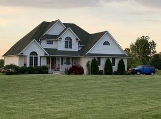 2406 W Hurd Rd, Monroe, MI 48162