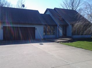 3558 Hannon Rd, Erie, PA 16510