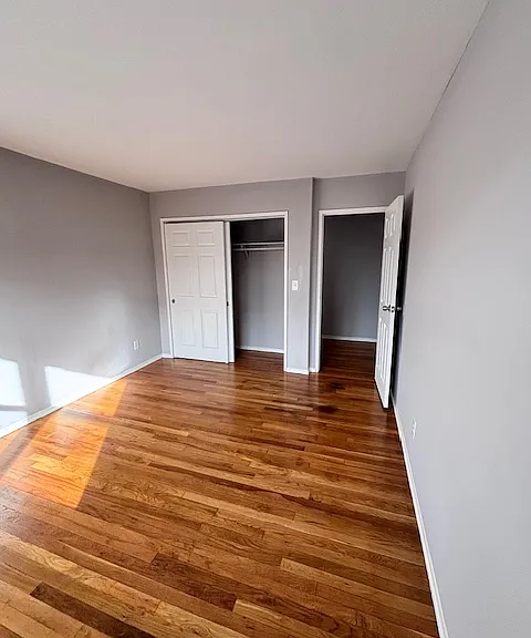 FAIRVIEW AVENUE APARTMENTS — Photo 9