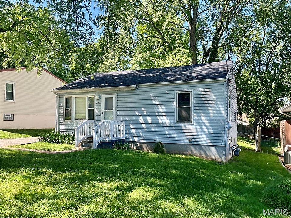 1st image of 233 Buddie Ave