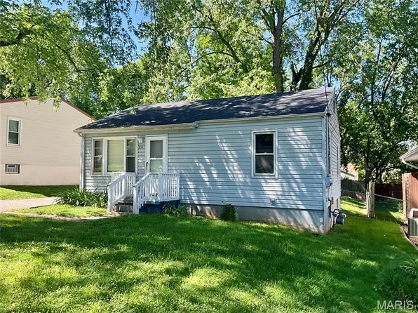 233 Buddie Ave, Saint Louis, MO 63135