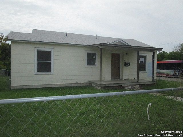 1st image of 938 Clower St