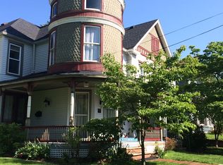 1033 Juliana St, Parkersburg, WV 26101