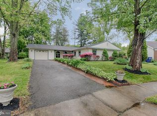 23 Edgely Pl, Willingboro, NJ 08046