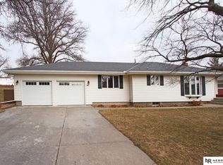 421 Pine St, Pleasant Dale, NE 68423