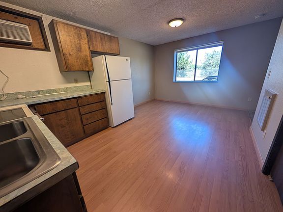 4th image of 632 17th Ave #7