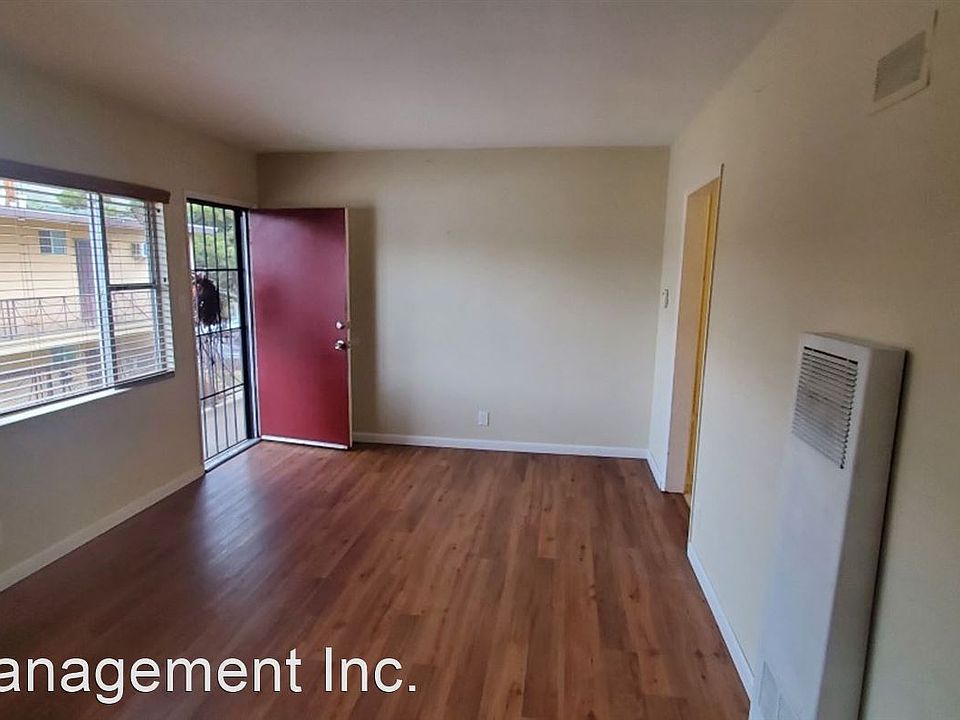 1st image of 7611 N Hollywood Way #11037281