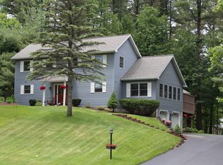 22 Eagle Trce, Ballston Lake, NY 12019