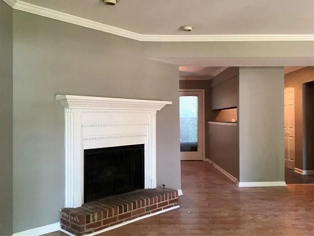 2 bed, 2.0 bath, 1120 sqft, $1,875 — Photo 4