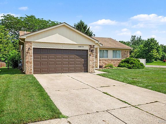 3rd image of 15875 Boreas Dr