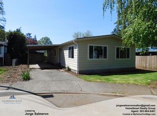 3406 Hawthorne Cres, Woodburn, OR 97071