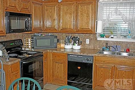 5th image of 102 Comfort Ct