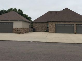 504 E 14th Ave, Groton, SD 57445