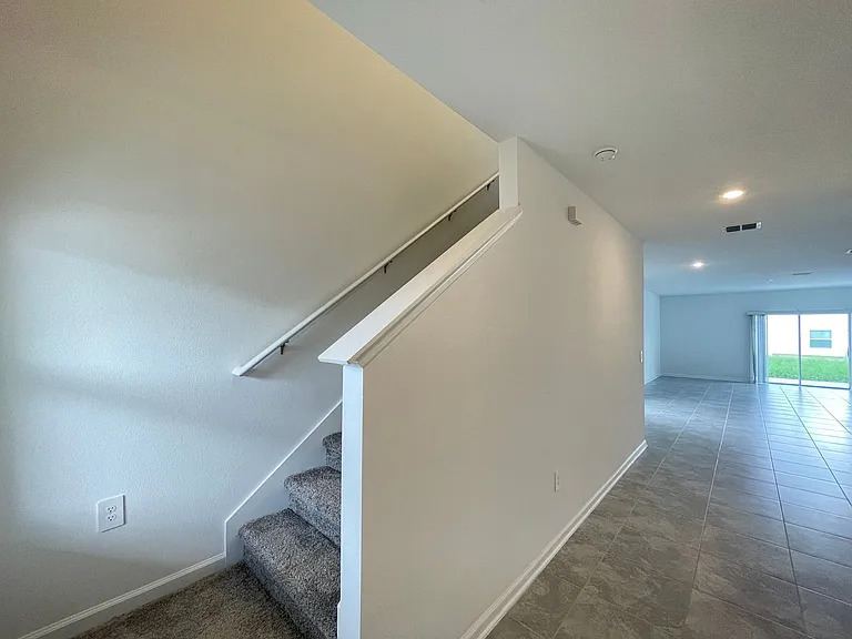 343 Heroic Rd — Photo 2