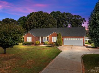 5559 Thomas Ln, Stanfield, NC 28163