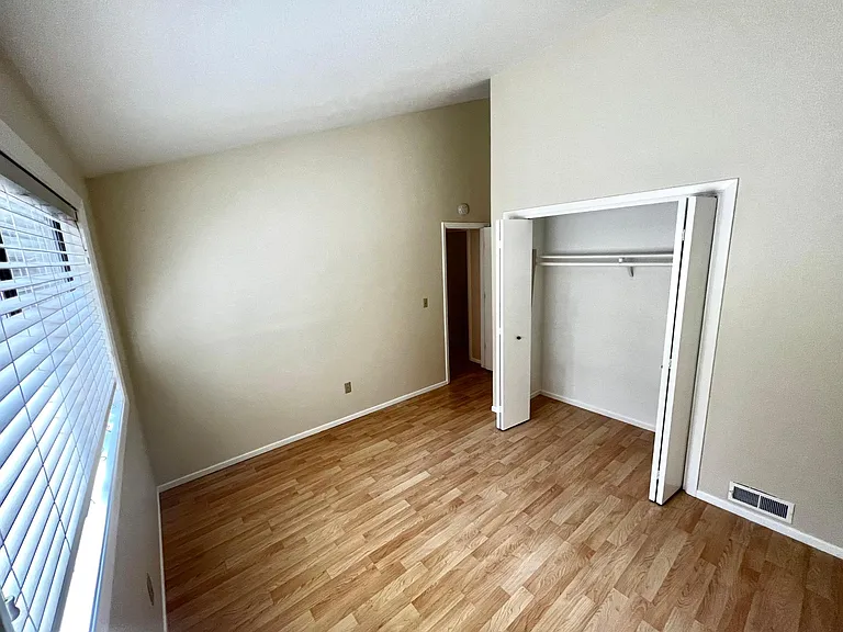 2112 NW Harriman St — Photo 12