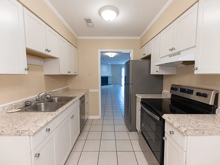 185 Forest View Dr — Photo 12