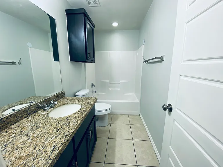 407 Baltic Ave #4 — Photo 14