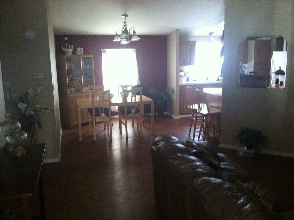 2nd image of 3201 NE 223rd Ave Unit 2