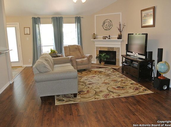 5th image of 11318 Fair Hollow Dr