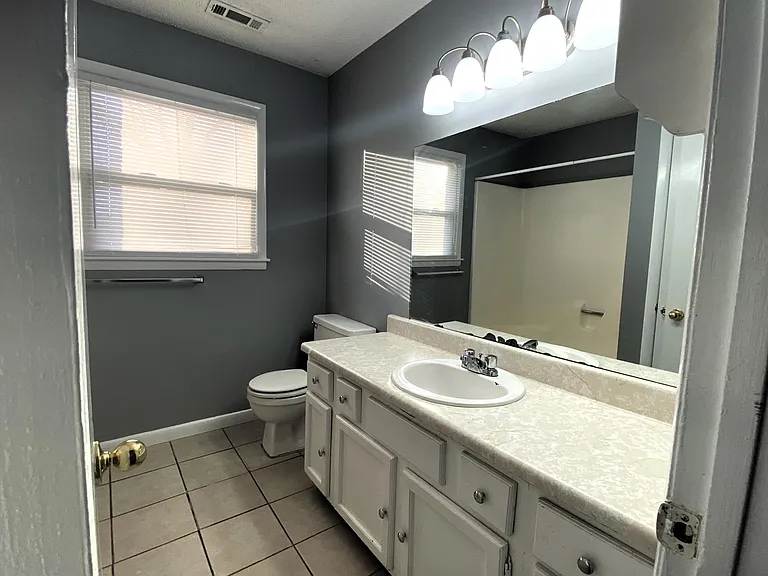 3835 Acorn Ave — Photo 10