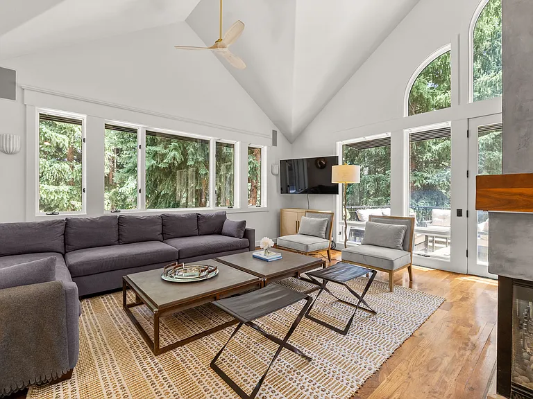 777 Castle Creek Dr — Photo 10