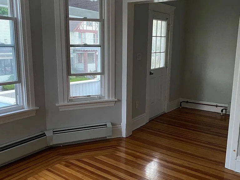 1 Kent St — Photo 5