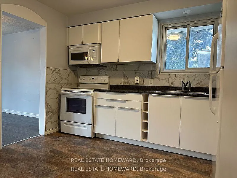 3 bed, $2,250 — Photo 3