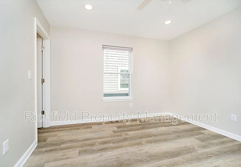 416 S Hamilton Ave #A — Photo 24