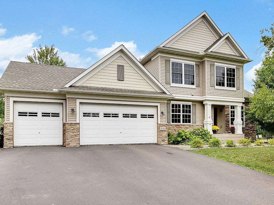 1st image of 20285 Everton Cir N