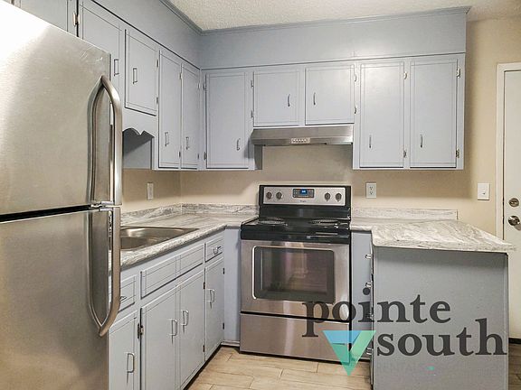 4th image of 3040 Donley St