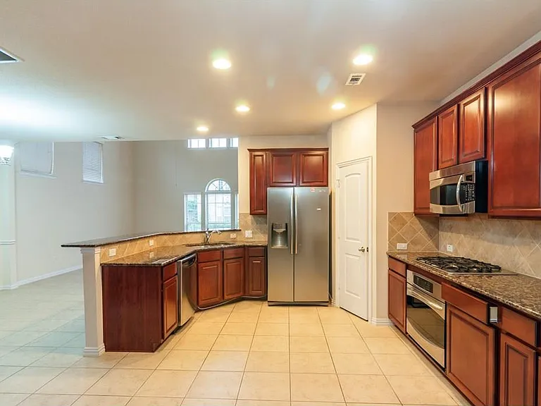 3504 Porter Creek Dr — Photo 7