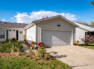 2075 S Ridge Dr, Coralville, IA 52241